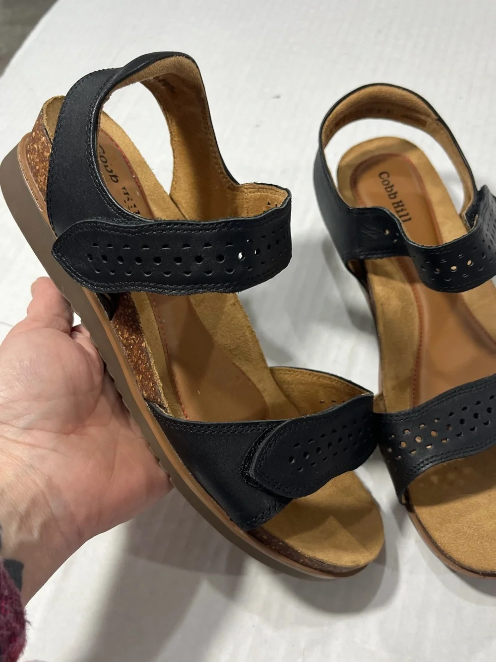 COBB HILL LEATHER VELCRO SANDAL